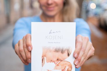 Kniha Kurz kojení od Zdenky Noskové - copy